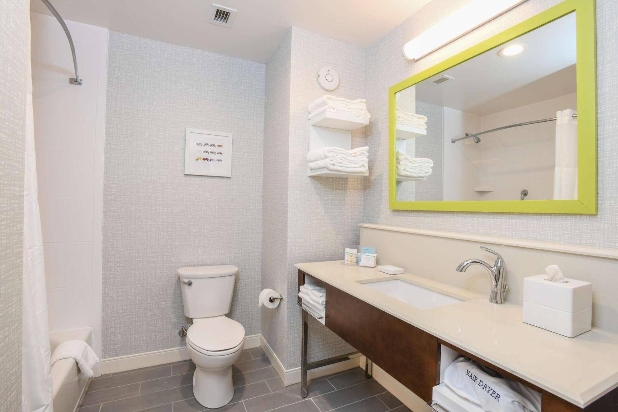 Hampton Inn & Suites Cincinnati Liberty Township West Chester Esterno foto