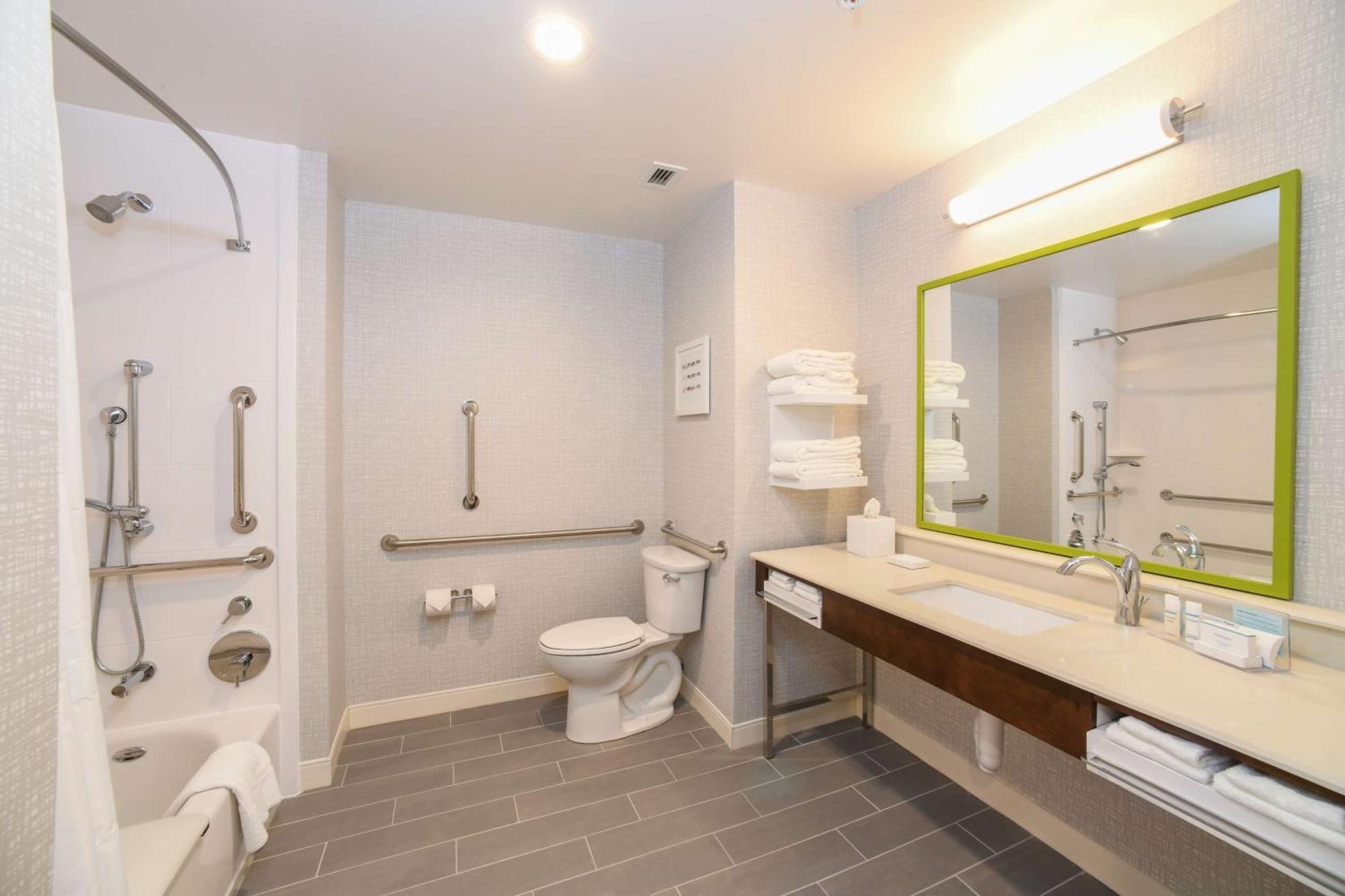 Hampton Inn & Suites Cincinnati Liberty Township West Chester Esterno foto