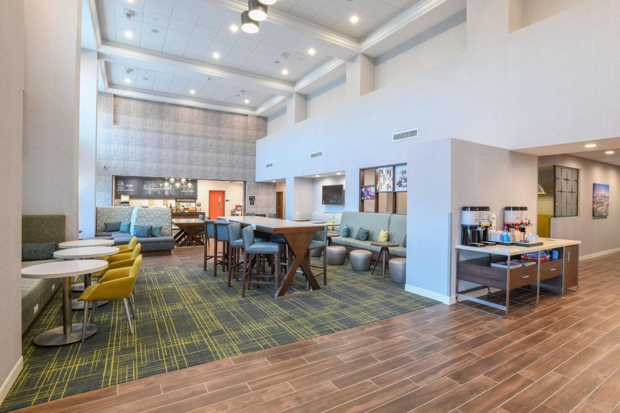 Hampton Inn & Suites Cincinnati Liberty Township West Chester Esterno foto